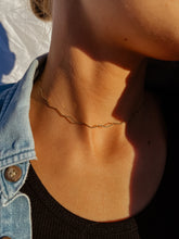 Load image into Gallery viewer, Gold Filled Zig Zag Choker
